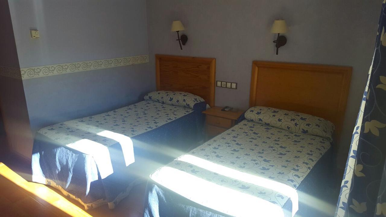 Hostal Restaurante San Juan Molina de Aragon Exterior foto